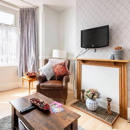 Вилла Travellers' Choice In Harwich-Essex Экстерьер фото