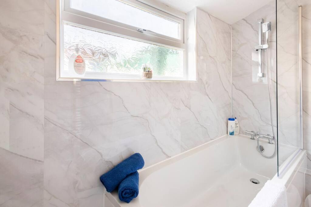 Вилла Travellers' Choice In Harwich-Essex Экстерьер фото