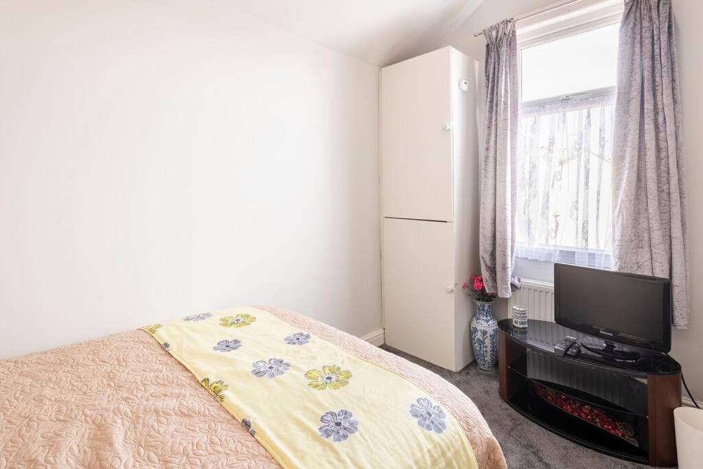Вилла Travellers' Choice In Harwich-Essex Экстерьер фото