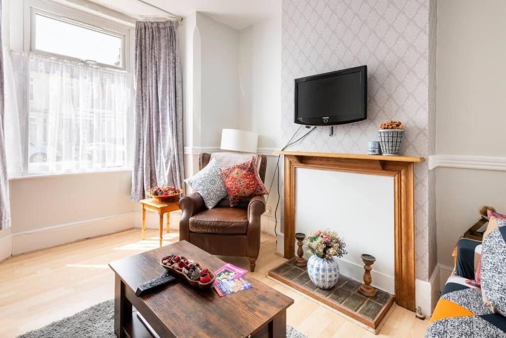 Вилла Travellers' Choice In Harwich-Essex Экстерьер фото