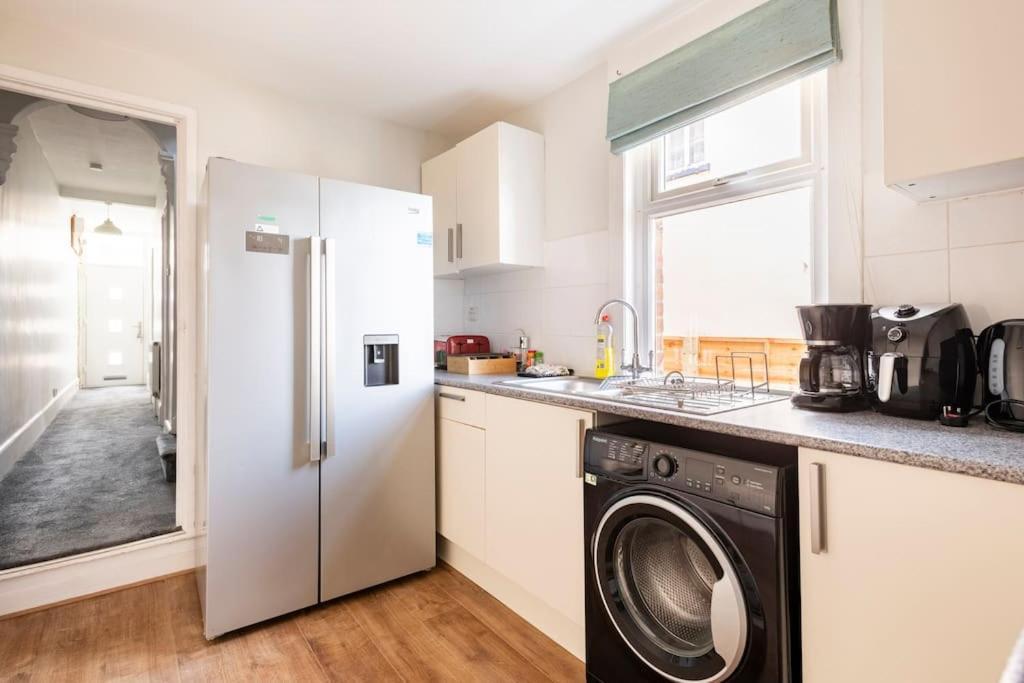 Вилла Travellers' Choice In Harwich-Essex Экстерьер фото