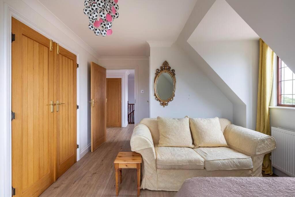 Вилла Travellers' Choice In Harwich-Essex Экстерьер фото